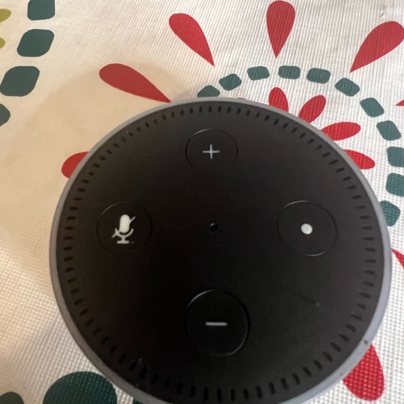 Amazon Echo Dot (2nd Generation) Smart Speaker - Black (Speaker Only) - Picture 2 of 5